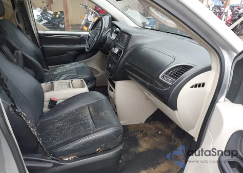 2012 Chrysler Town & Country Touring z USA, uszkodzony, nr VIN 2C4RC1BG8CR286432